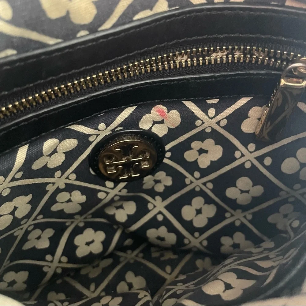 Tory Burch Black Nylon Crossbody Bag Purse Handbag